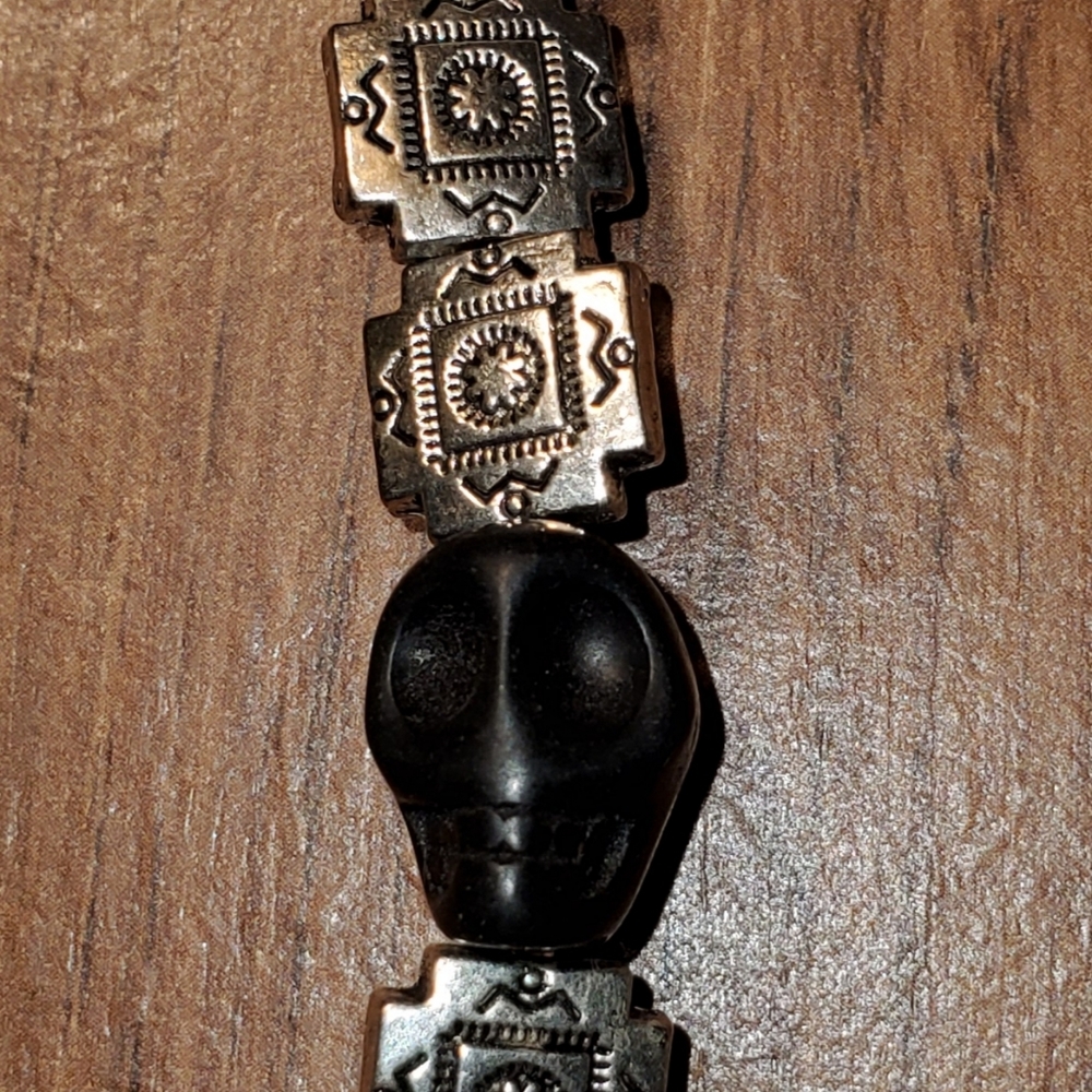 Skull bracelet